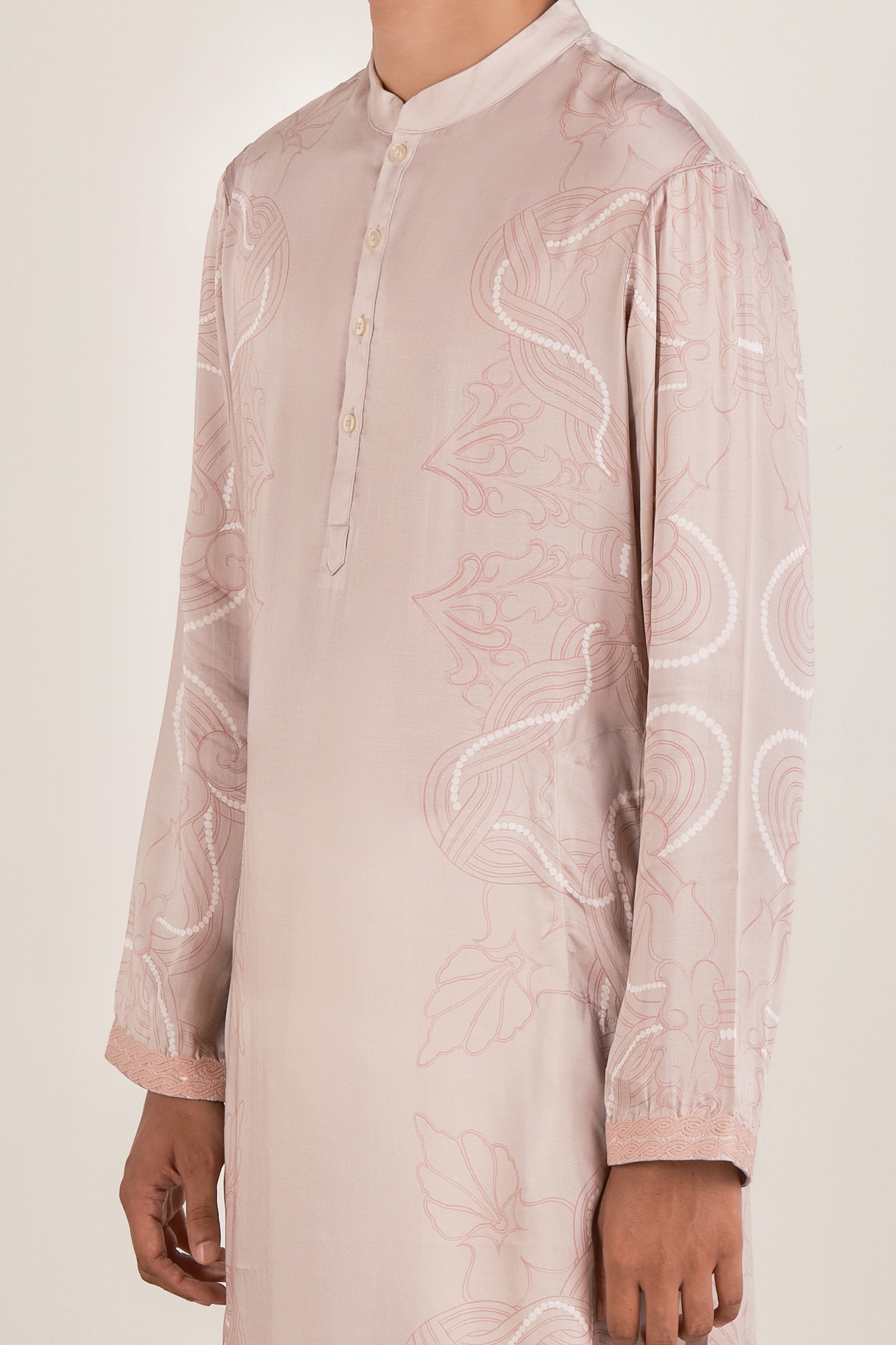 Queen's Necklace Kurta