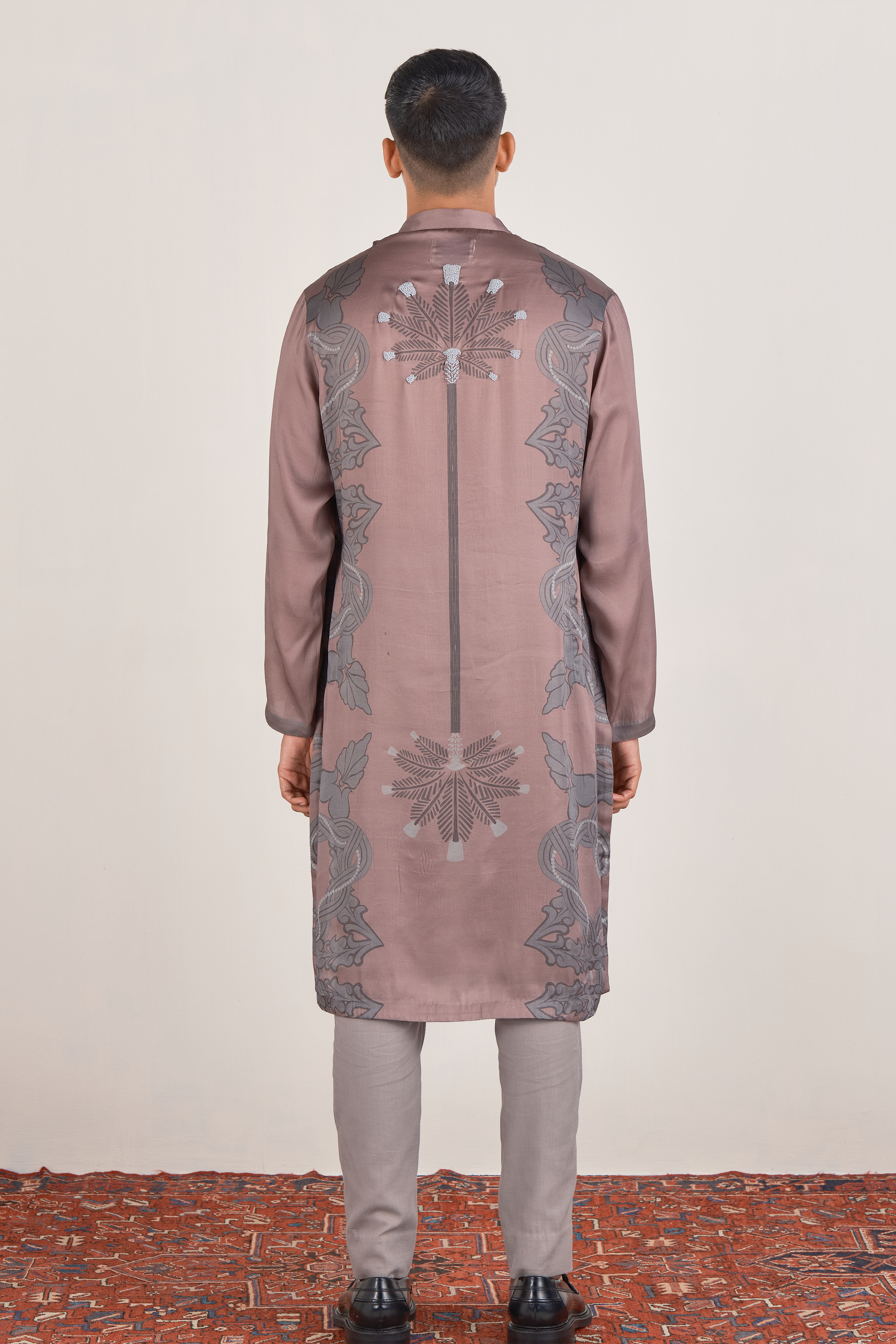 Queen's Necklace Kurta Set