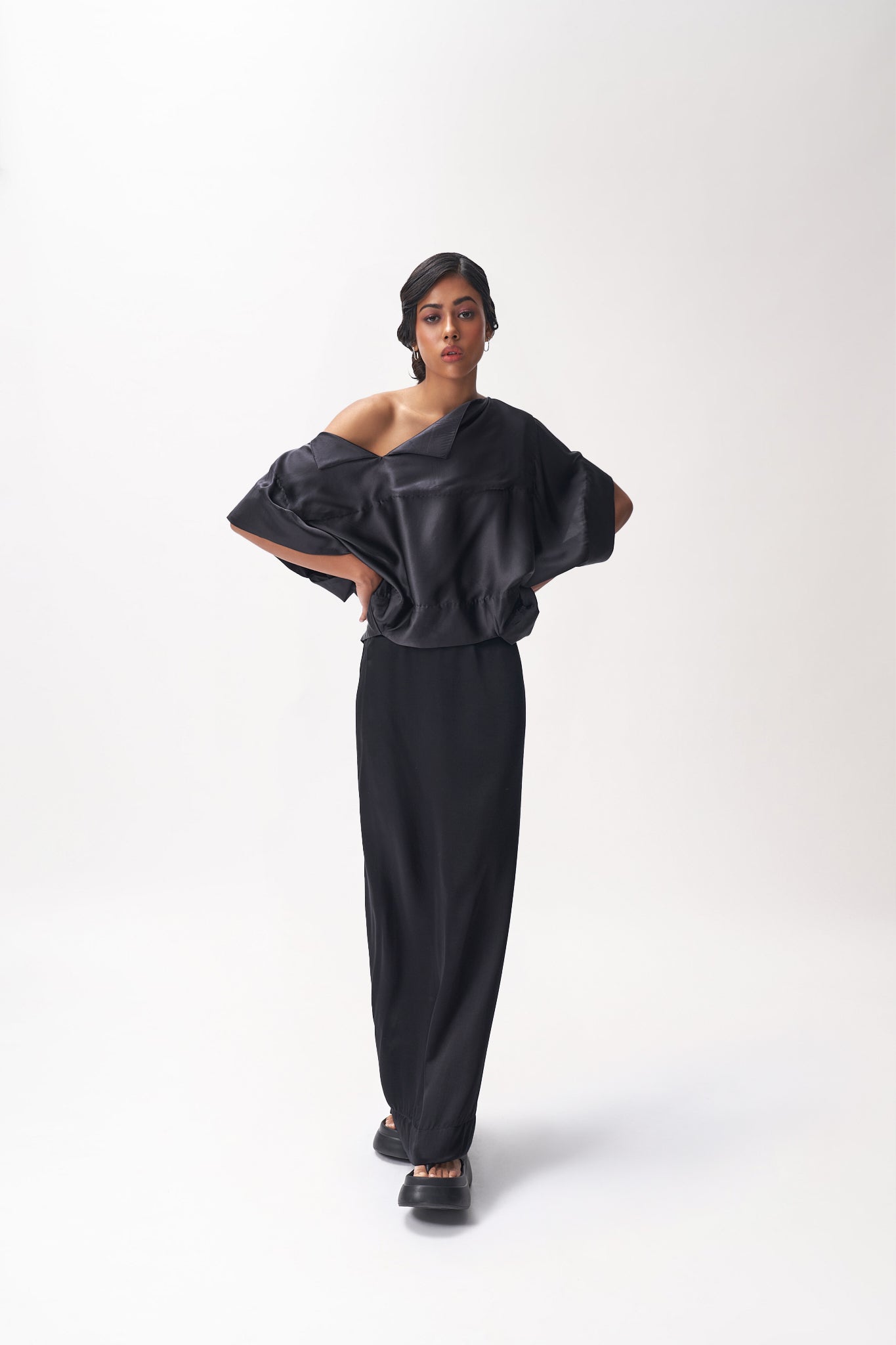 Off-shoulder Cropped Top