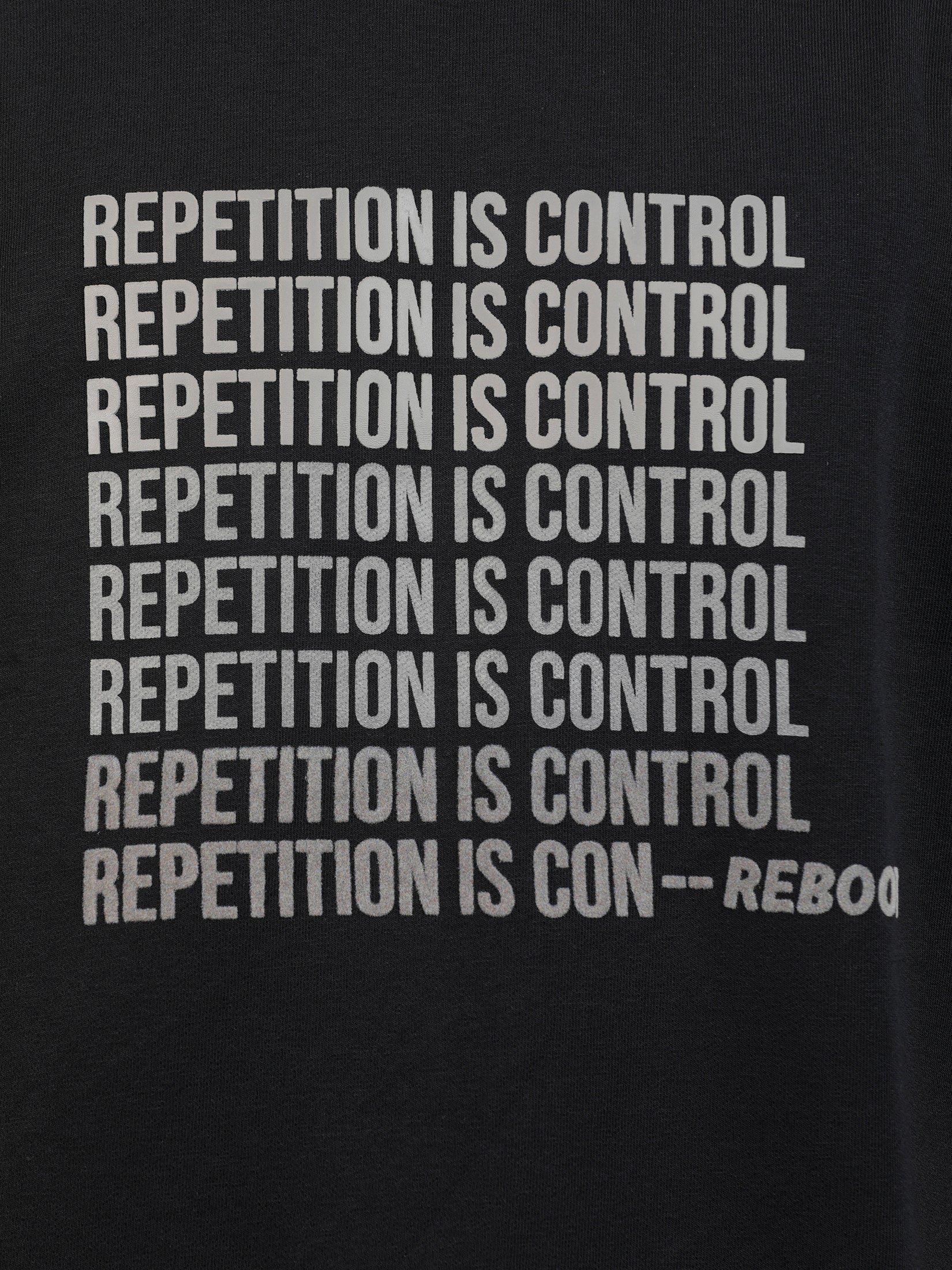 REPETITION IS CONTROL OVERSIZED TEE
