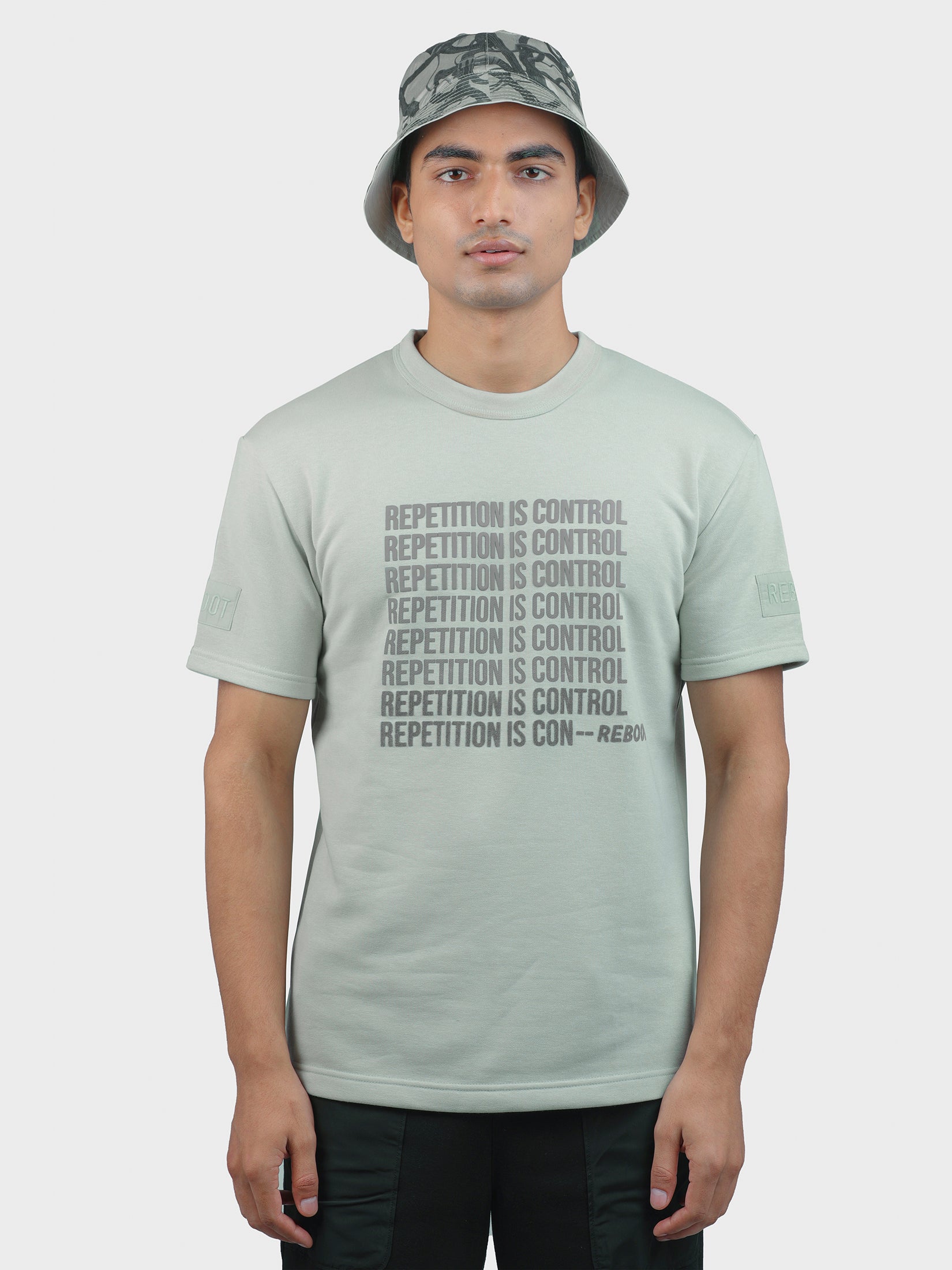 REPETITION IS CONTROL OVERSIZED TEE