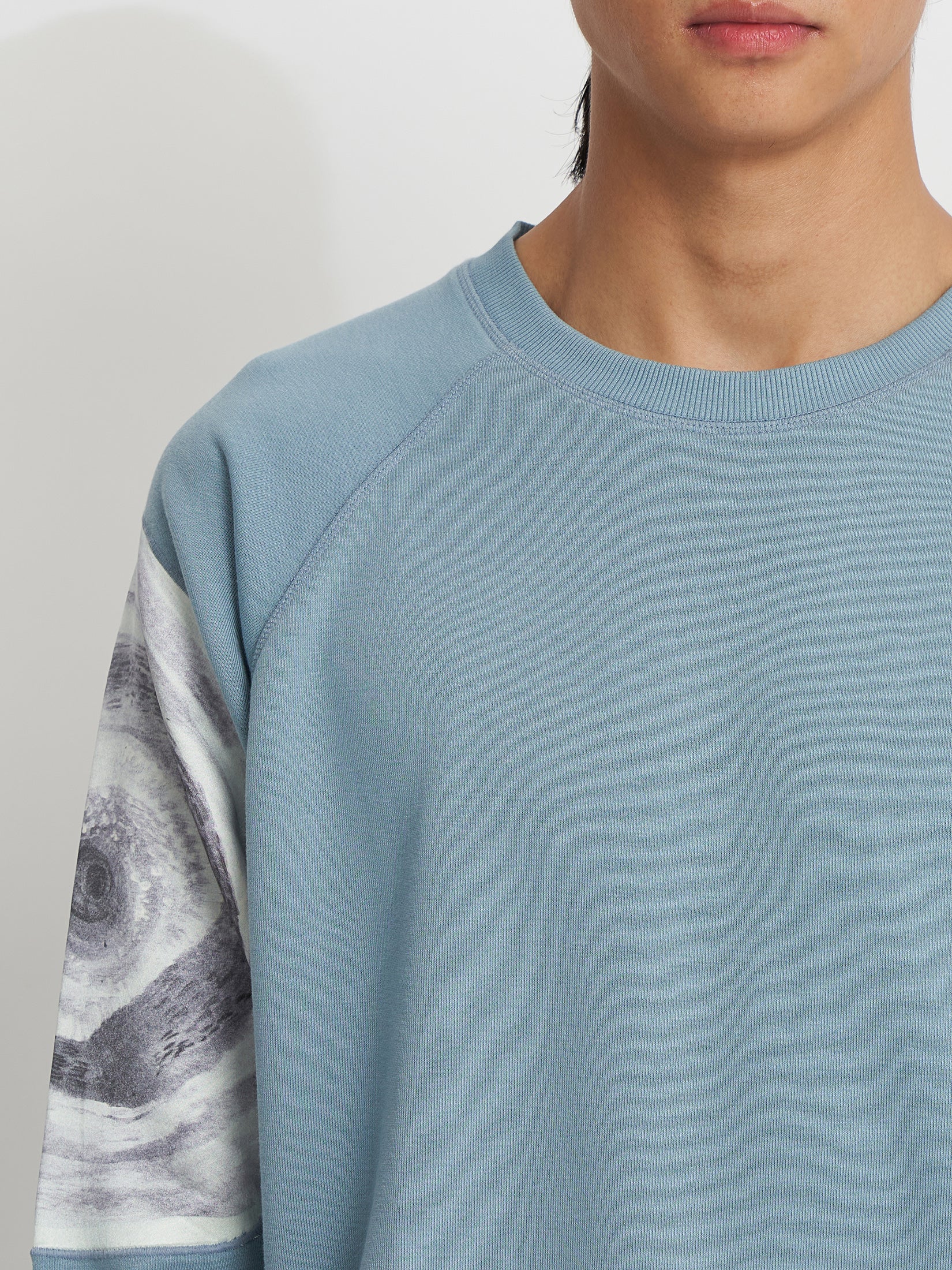 WATER MEMORY SWEATSHIRT