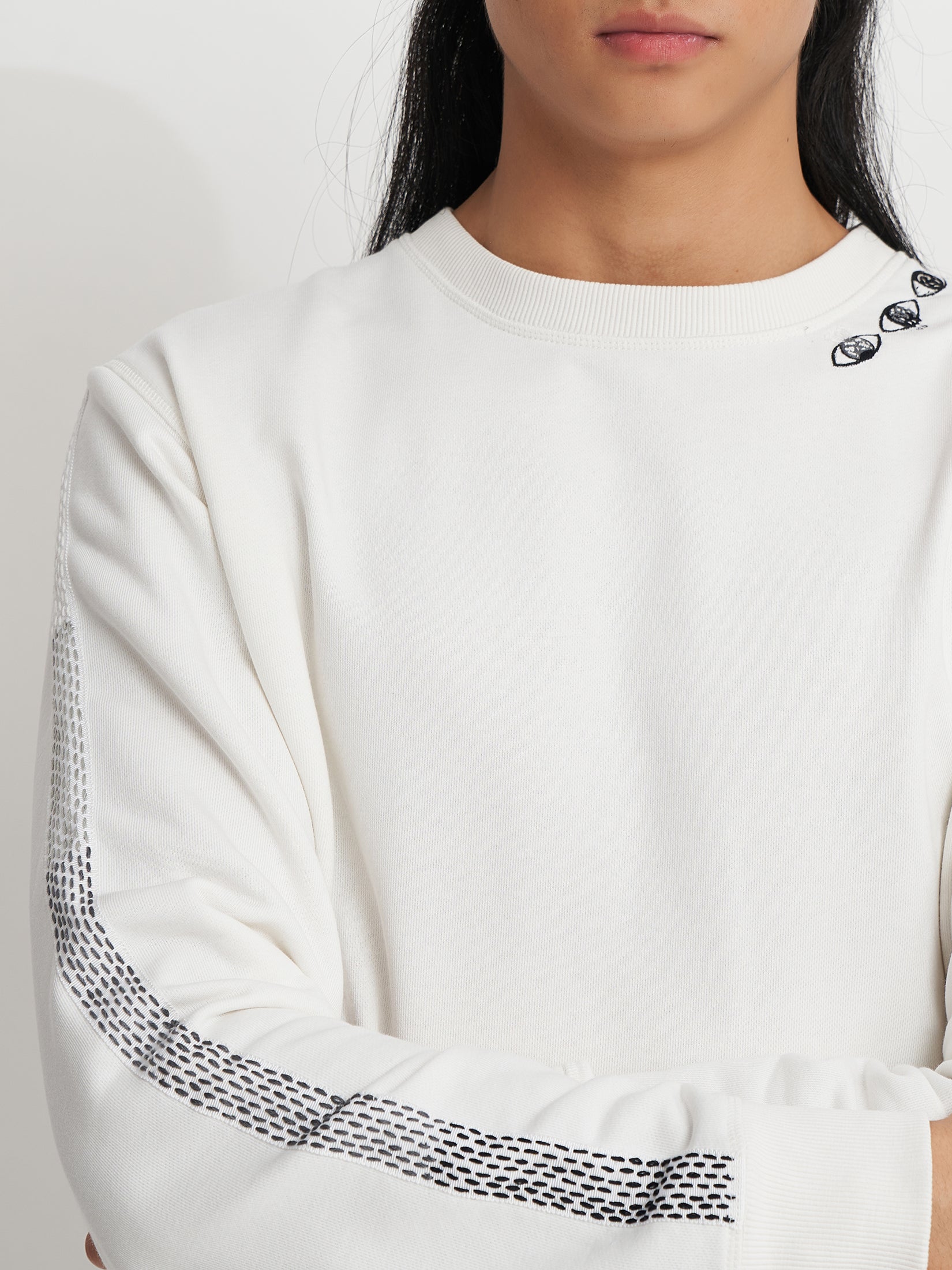 AGNI APAAS SWEATSHIRT