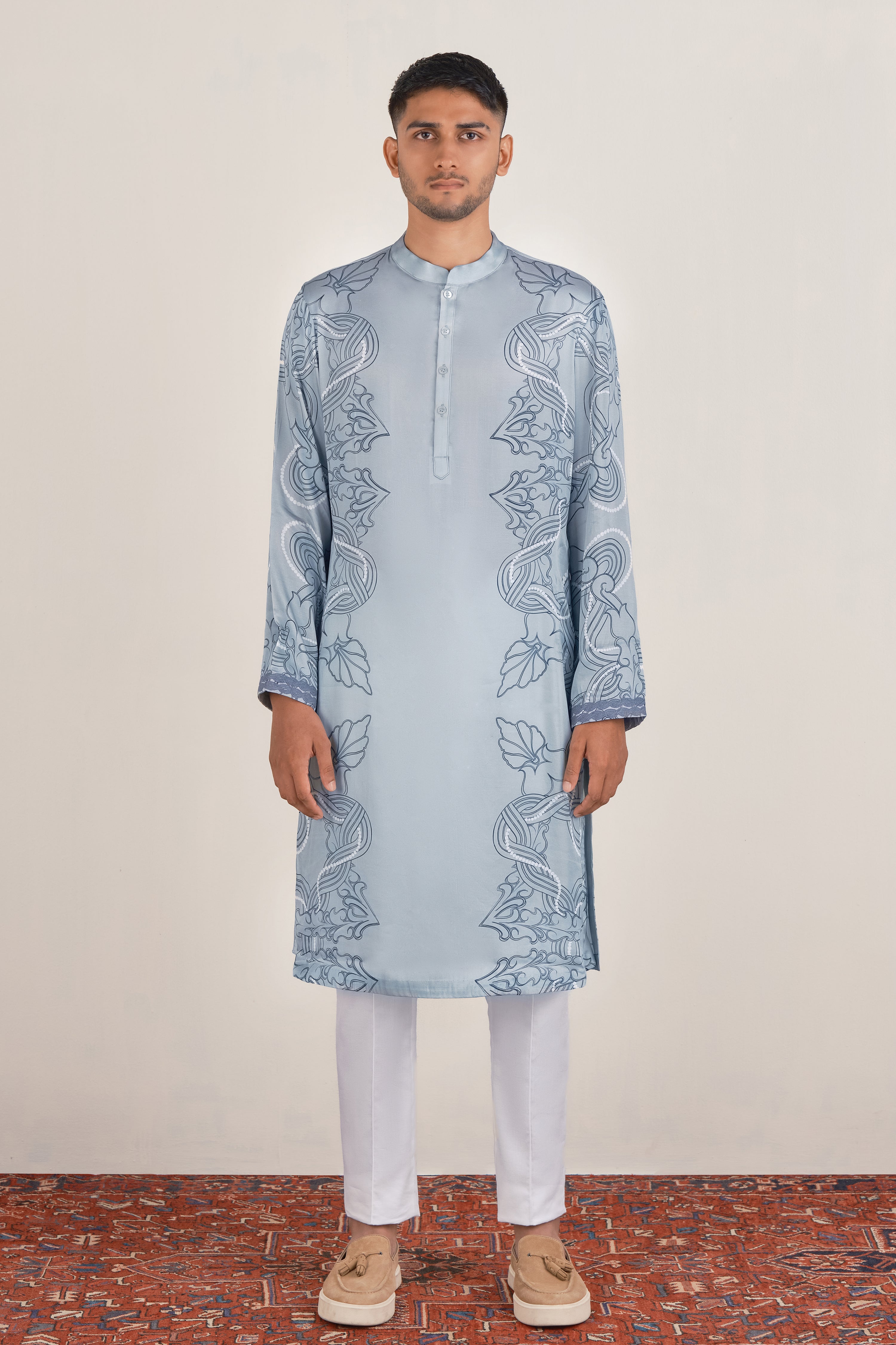 Queen's Necklace Kurta