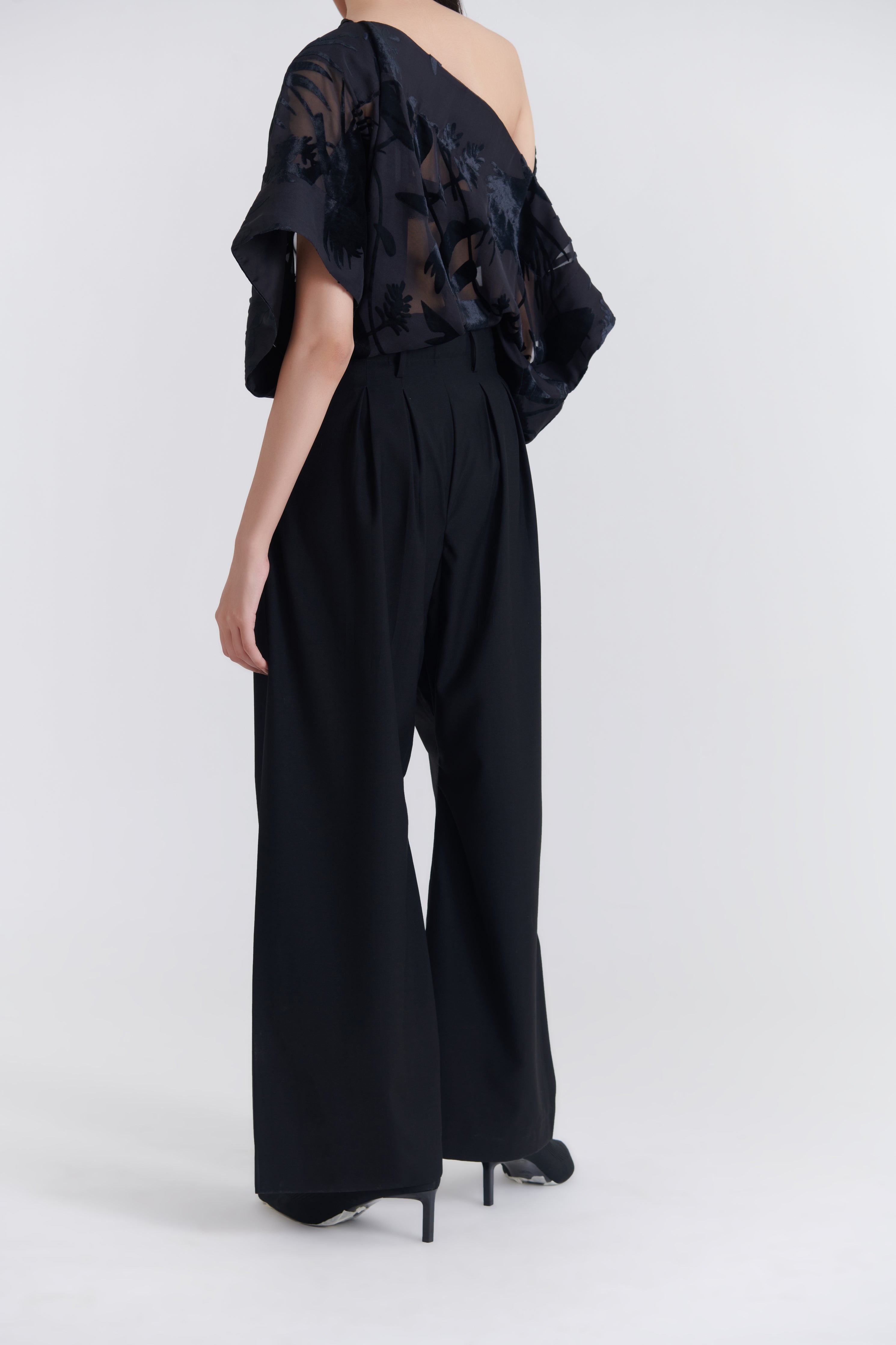 Suiting Bollywood Pants