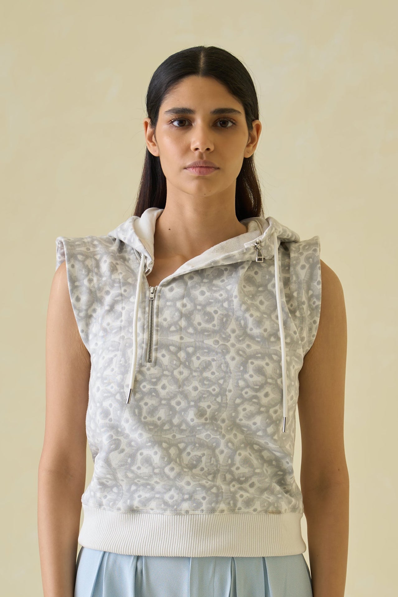 Kolam Sleeveless Cropped Hoodie