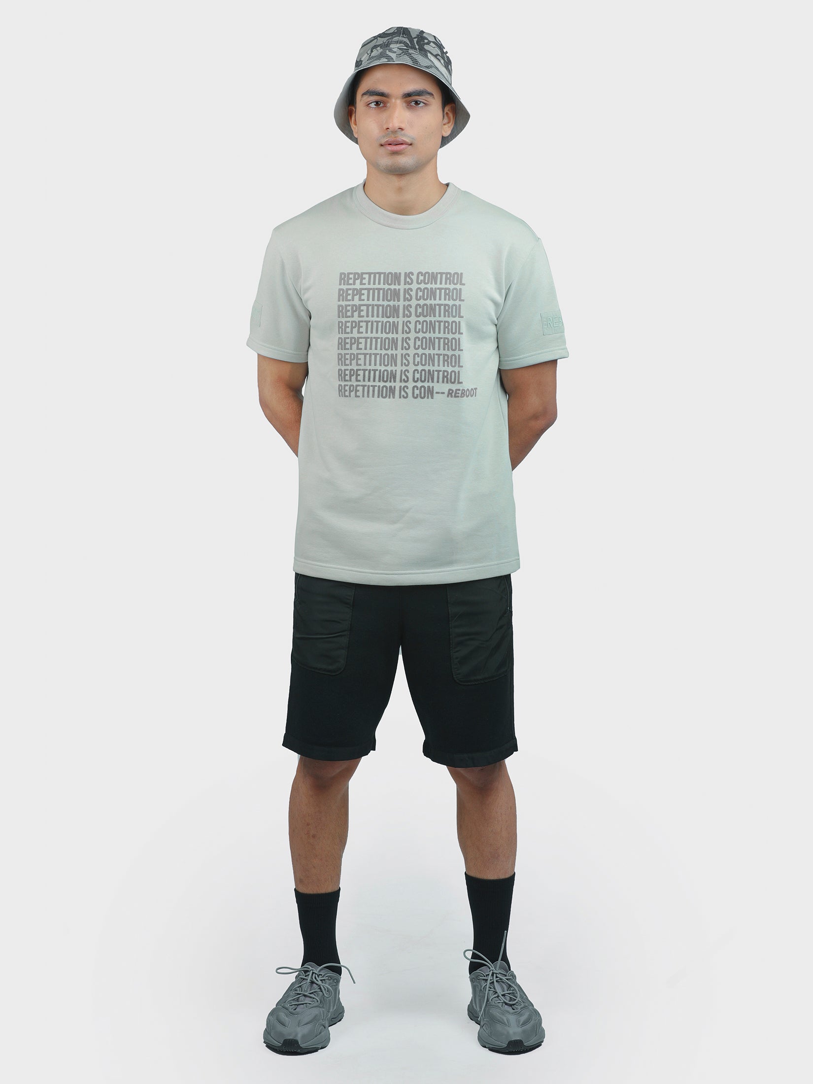 REPETITION IS CONTROL OVERSIZED TEE