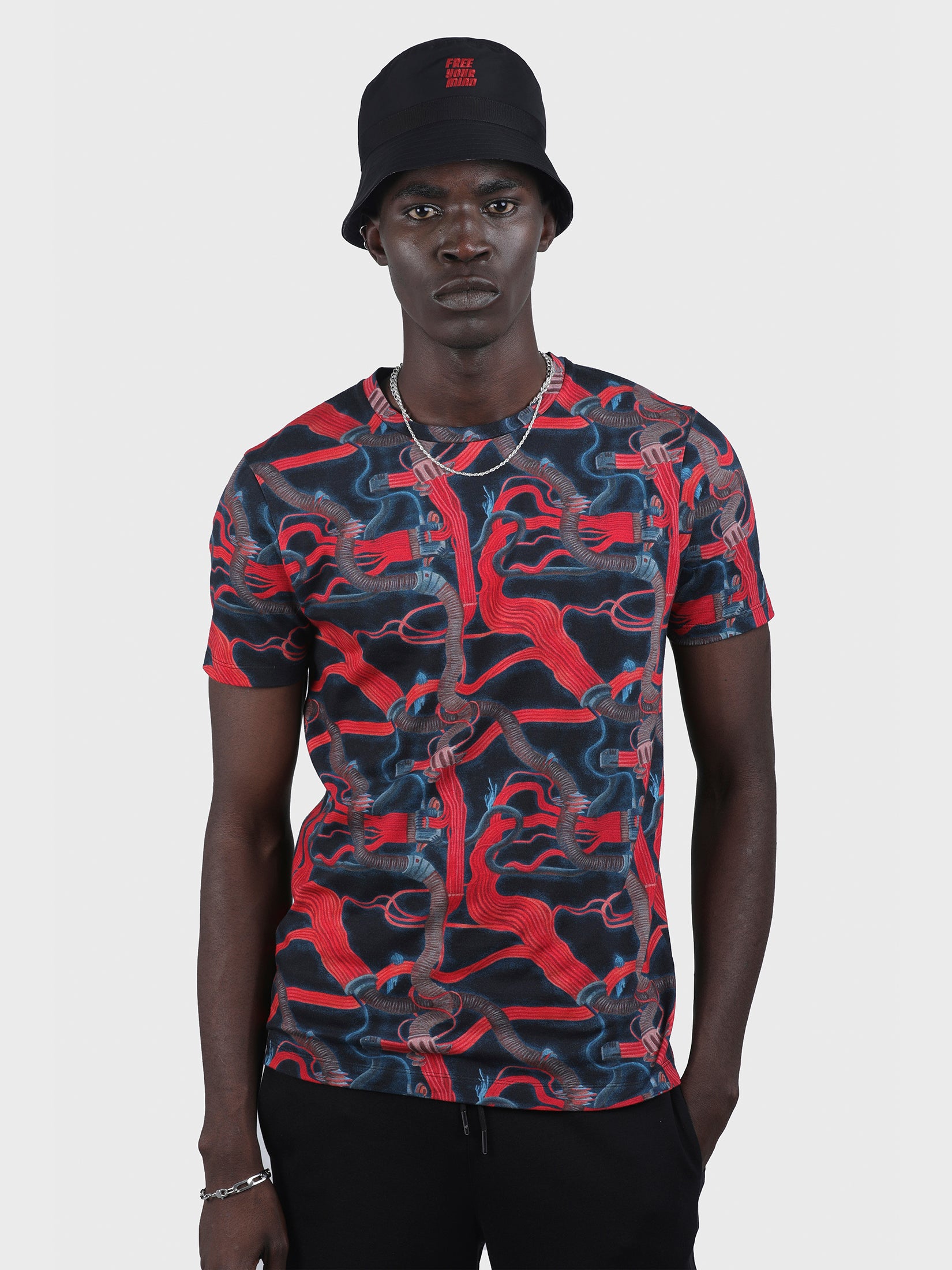 VISCERAL WIRES TEE
