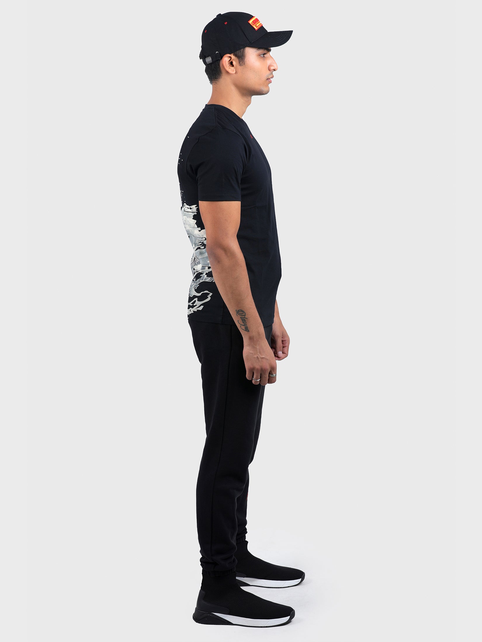 404 PRINTED EMBROIDERED TEE