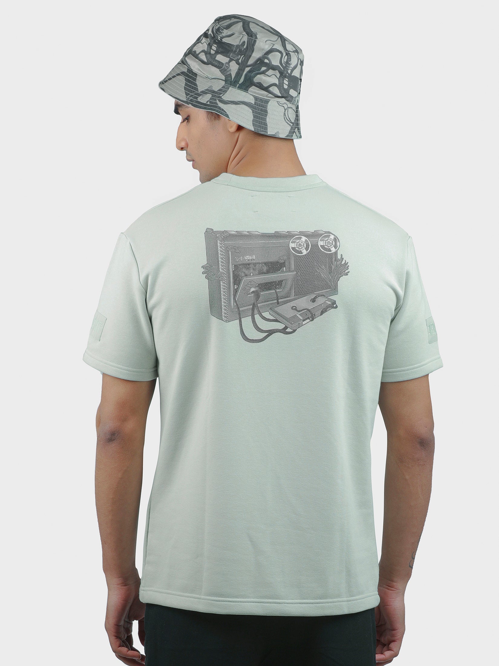 REPETITION IS CONTROL OVERSIZED TEE