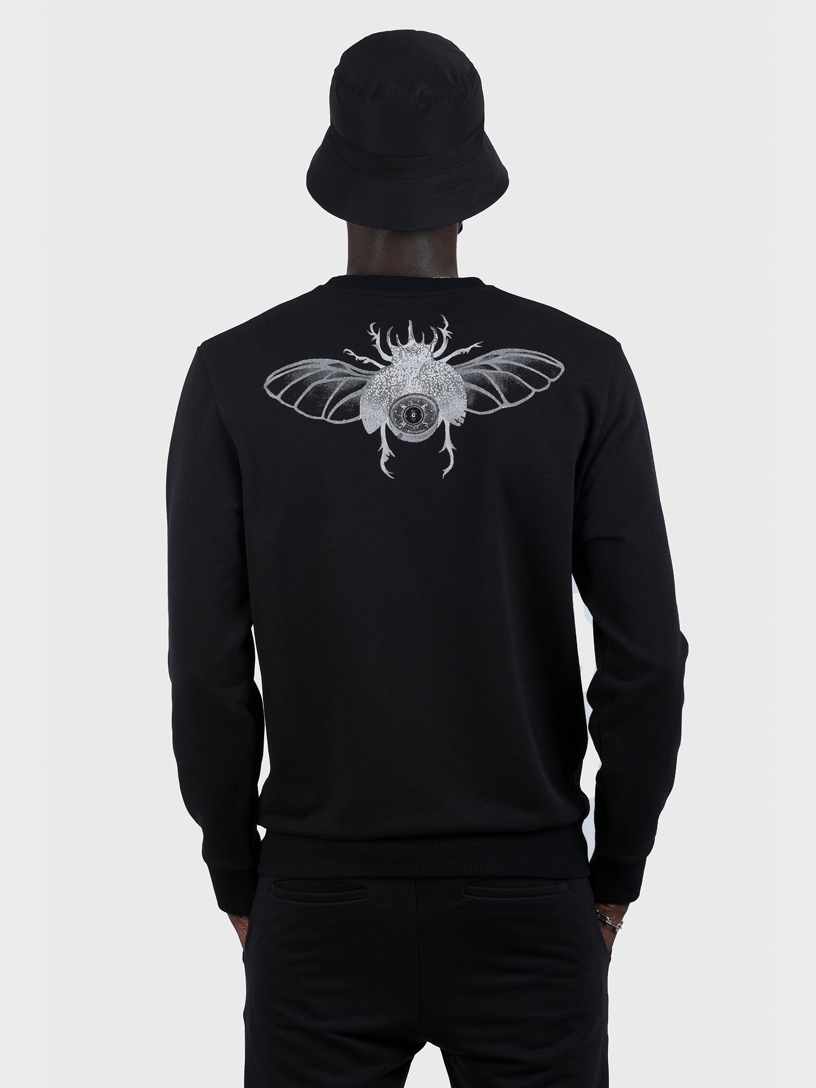 FREE YOUR MIND EMBROIDERED FRENCH TERRY SWEATSHIRT