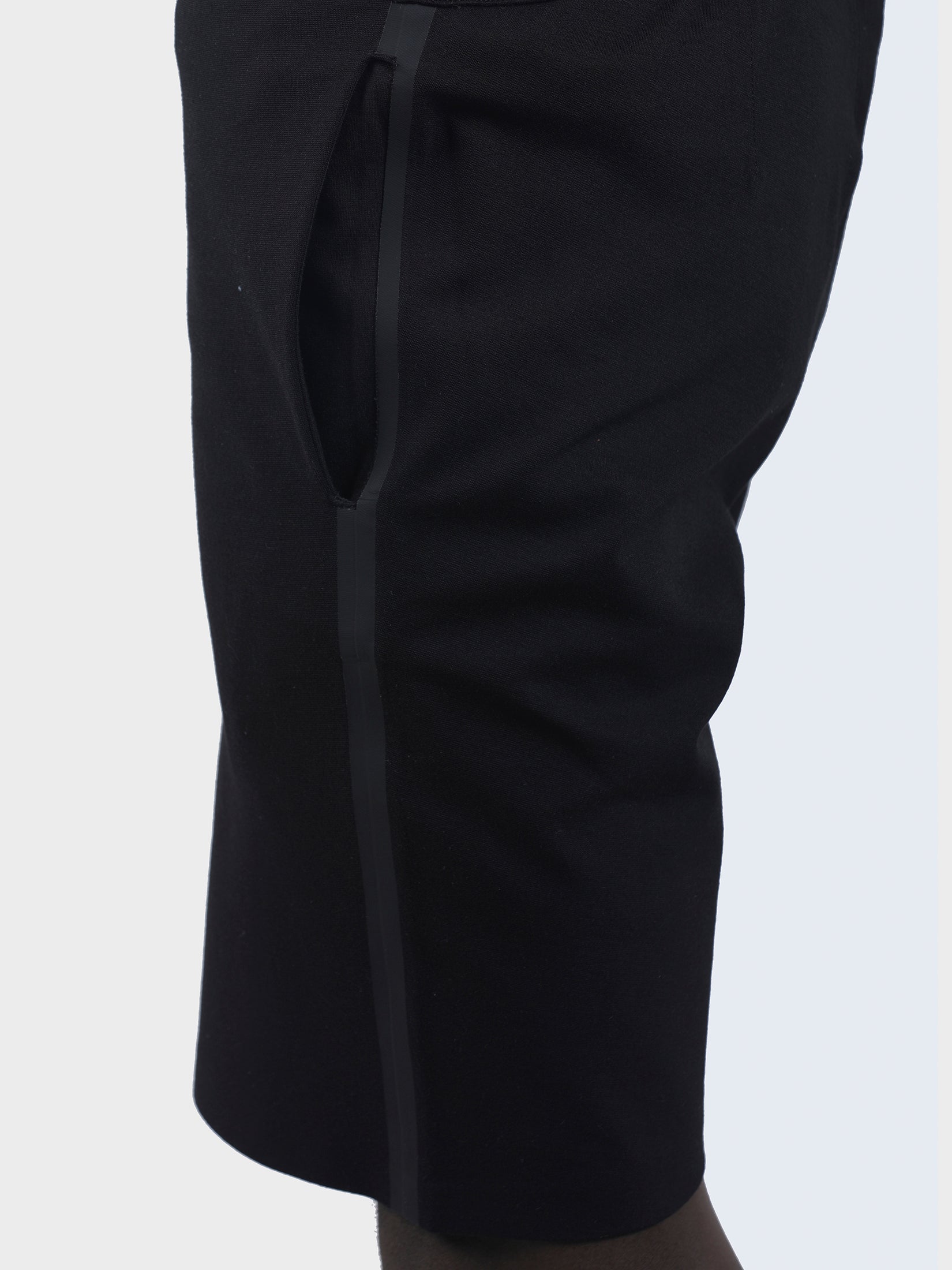 THE GREY AREA BONDED SHORTS